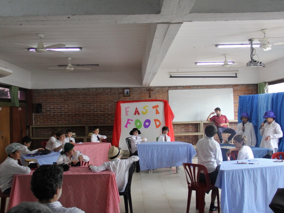 Los Molinos Primaria abrió sus puertas para mostrar parte de todo lo trabajado a lo largo de est (12)