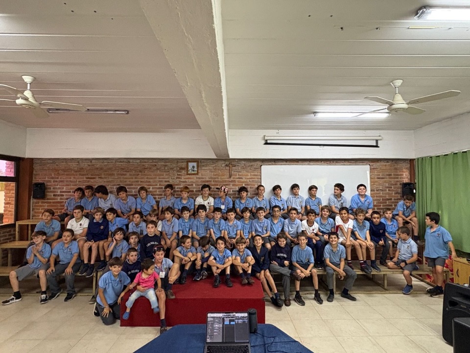 Los Molinos Primaria abrió sus puertas para mostrar parte de todo lo trabajado a lo largo de est (5)